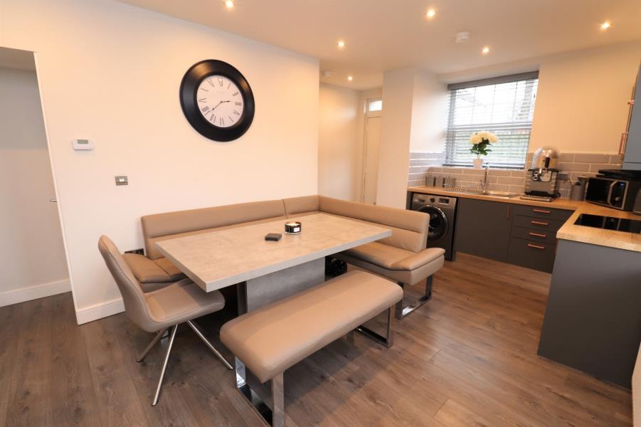 SUNFIELD, STANNINGLEY, PUDSEY, LS28 6DE 2 bed terraced house £895 pcm