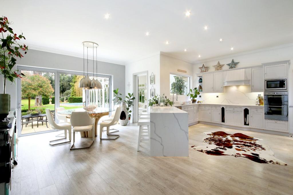 Kitchen/Breakfast