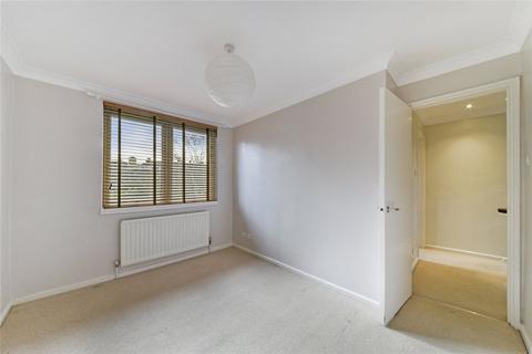 15 Vicars Close, London, E9 7HT