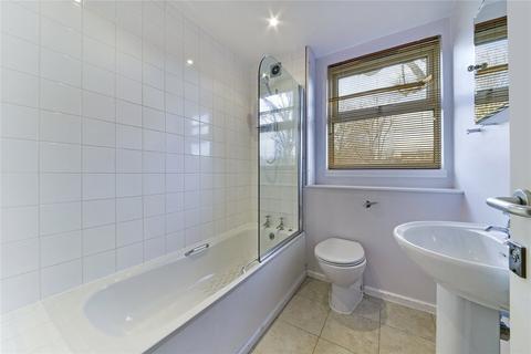 15 Vicars Close, London, E9 7HT