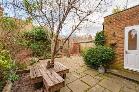 31 Sutherland Road, London, W13 0DX