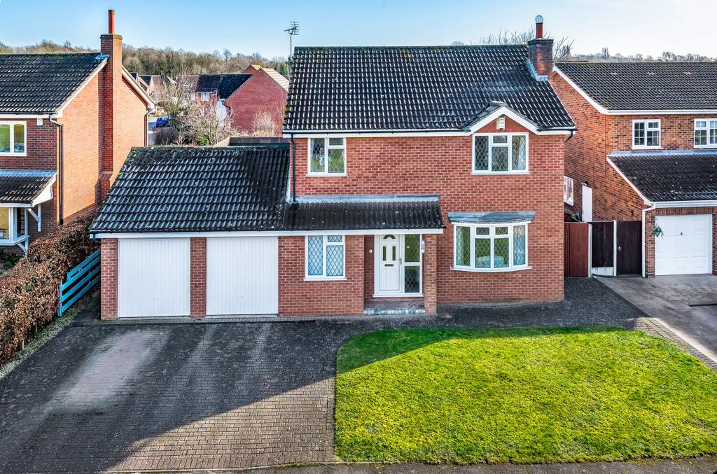 Manor Drive, Sudbrooke, LN2 4 bed detached house £475,000