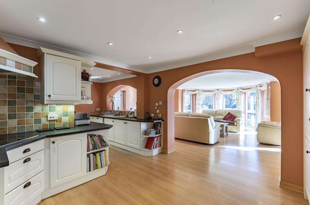 Manor Drive, Sudbrooke, LN2 4 bed detached house £475,000