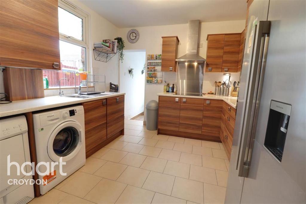 Clarendon Road, CR0 5 bed semidetached house £2,230 pcm (£515 pw)
