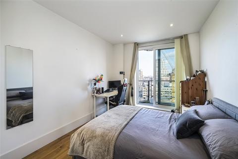 2 bedroom flat to rent - Ensign House, Juniper Drive, London