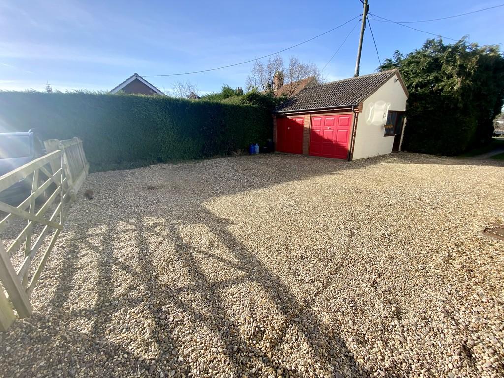Silfield Road, Wymondham 5 bed detached house £475,000