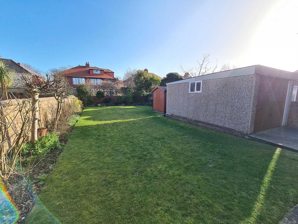 Warwick Road, St Annes 3 bed semidetached house £245,000