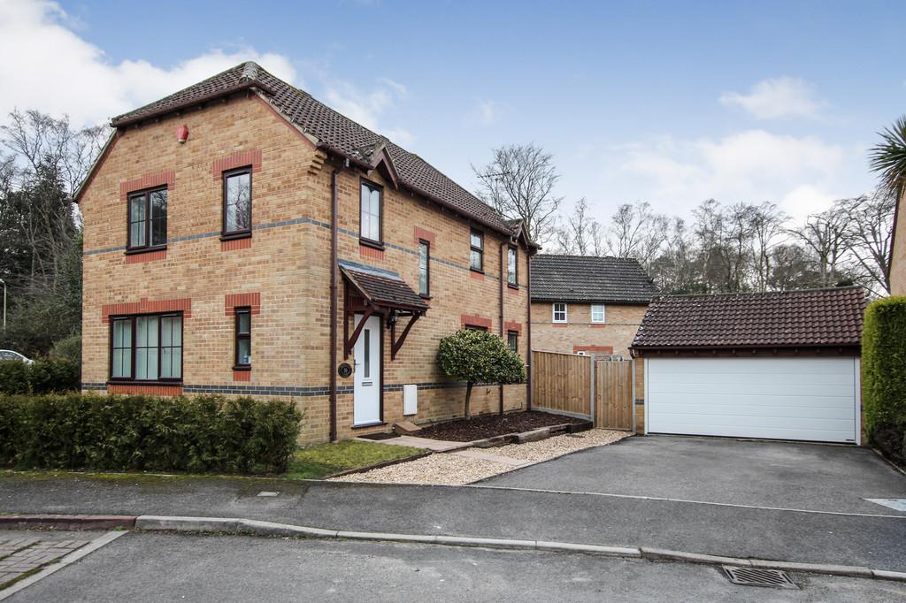 Moorland Close, Dibden Purlieu 4 bed detached house £510,000