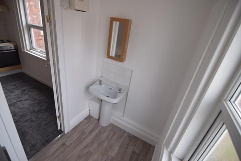 1 bedroom flat to rent, Grasmere Road, Blackpool