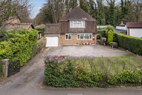 4 bedroom detached house for sale, Smitham Bottom Lane, Purley CR8