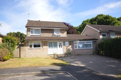 4 bedroom detached house for sale, Oak Tree Close, Headley