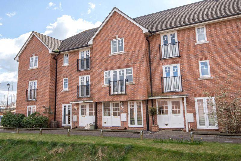 Marchwood 3 bed townhouse £389,950