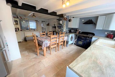 26 Mount Bennett Road, Tywardreath, Par, PL24 2QX