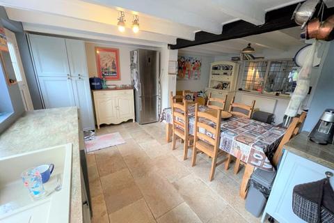 26 Mount Bennett Road, Tywardreath, Par, PL24 2QX