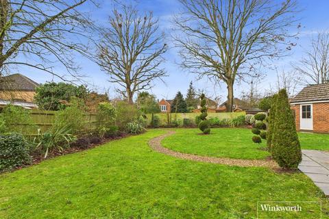 4 bedroom detached house to rent, Freshers Grove, Earley, Reading, RG6