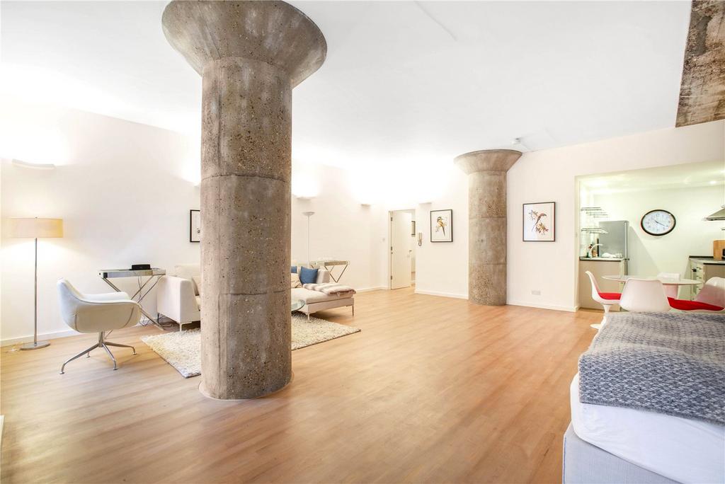 Studio Room