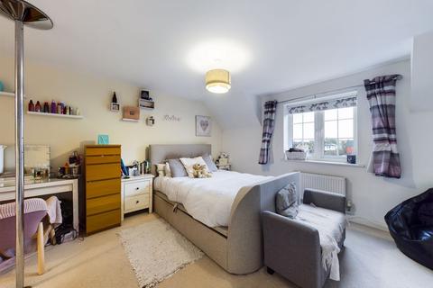 3 Goldsmith Close, Aylesbury, HP21 9FW
