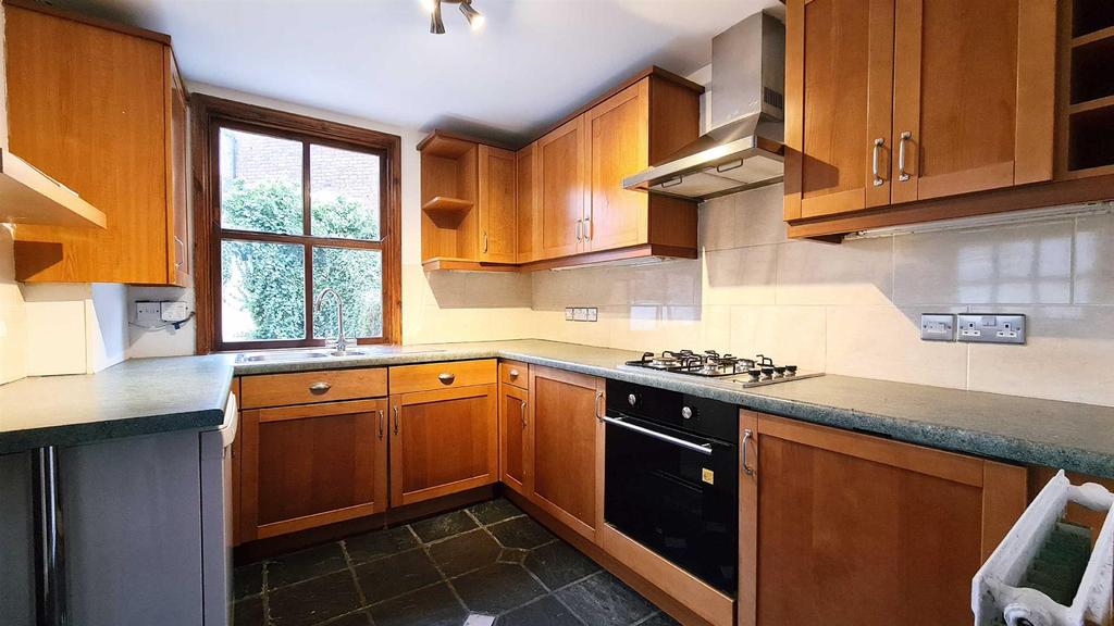 Chorley Hall Lane, ALDERLEY EDGE 3 bed semidetached house £1,350 pcm