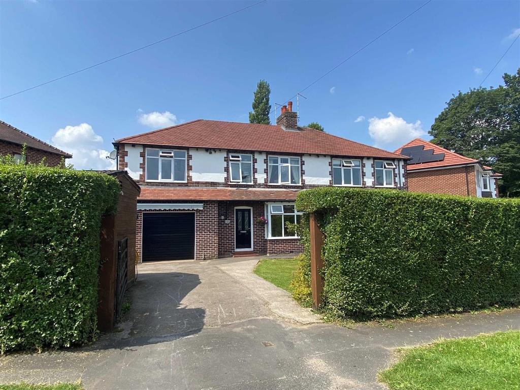 Gawsworth Road, Macclesfield 4 bed semidetached house £395,000