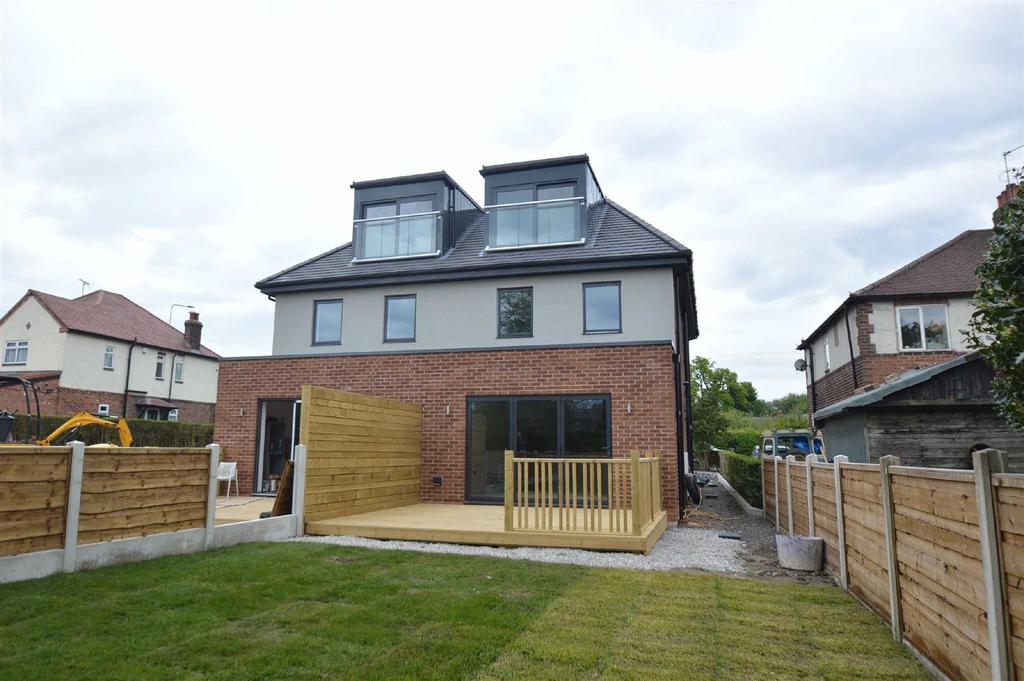 Chelford Road, Macclesfield 4 bed semidetached house £380,000