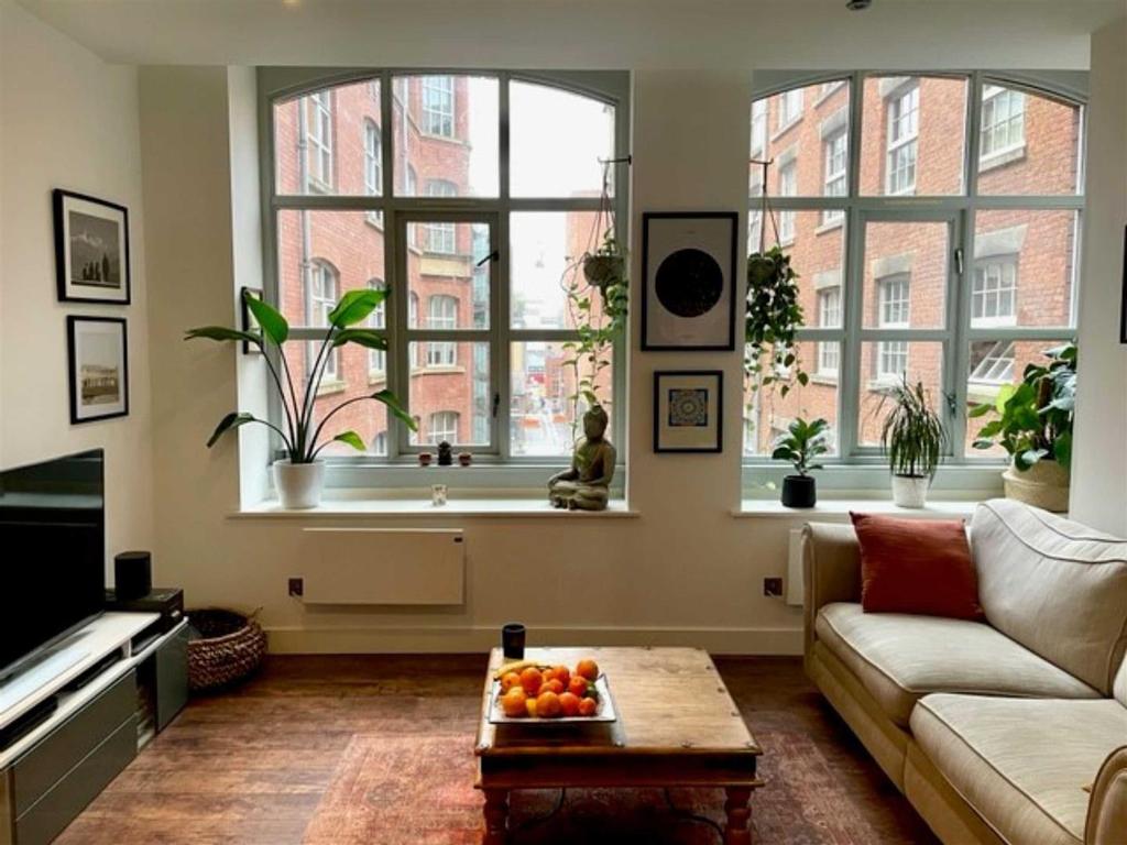 Royal Mills, 2 Cotton Street, Ancoats 3 bed apartment £475,000