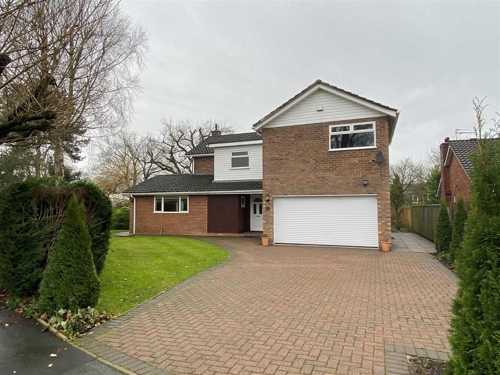 Harrington Drive, Gawsworth, Macclesfield 6 bed detached house £550,000