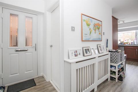 26 Hammonds Lane, Great Warley, Brentwood, CM13 3AQ