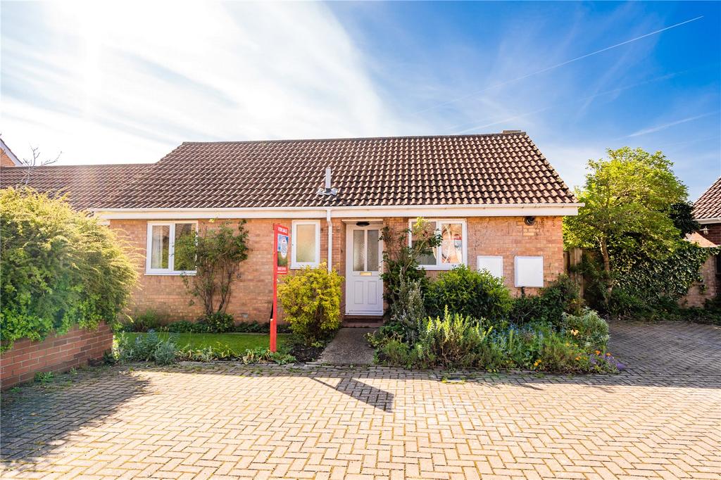 Cyrano Way, Grimsby, DN37 2 bed bungalow £170,000