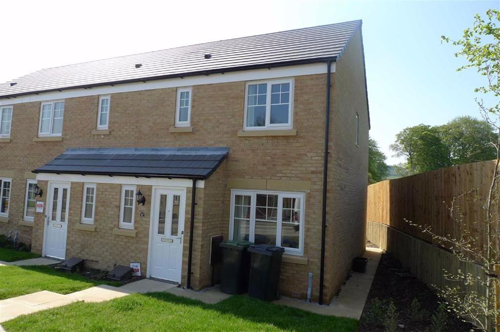 Beech View Drive, Buxton, Derbyshire 3 bed end of terrace house £795