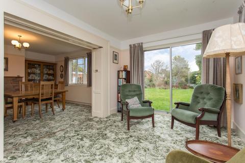 17 Barnes Avenue, Westbrook, Margate, CT9 5EQ