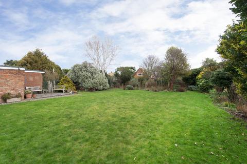 17 Barnes Avenue, Westbrook, Margate, CT9 5EQ
