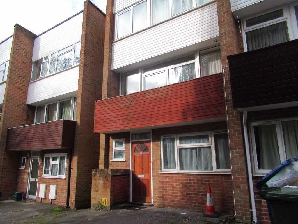 Horwood Close 6 bed house £3,200 pcm (£738 pw)