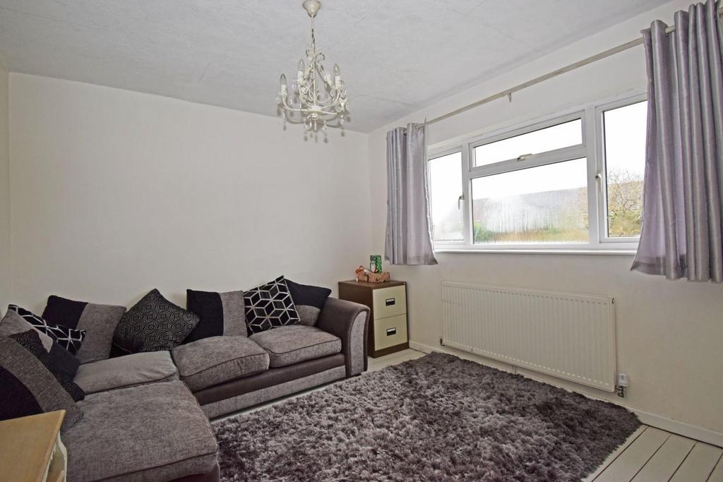21 Birmingham Road, bed 2.jpg