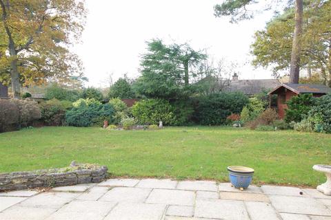 1 Badgers Copse, New Milton, BH25 5PE