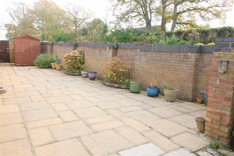 1 Badgers Copse, New Milton, BH25 5PE