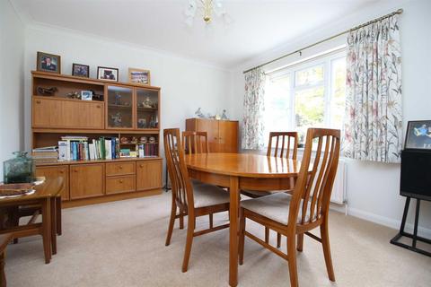 1 Badgers Copse, New Milton, BH25 5PE