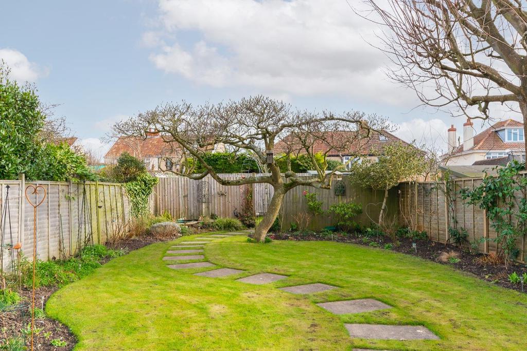 Oldville Avenue, Clevedon 3 bed semidetached house £435,000