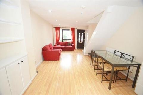 2 bedroom terraced house to rent - Rowlands Close, Mill Hill, NW7