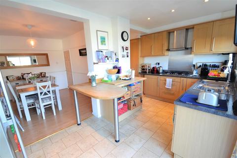 78 Abbots Way, Beckenham, BR3 3SF