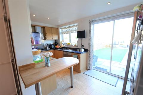 78 Abbots Way, Beckenham, BR3 3SF