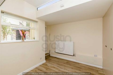 South Lodge Hanover Crescent, Brighton, BN2 9SB