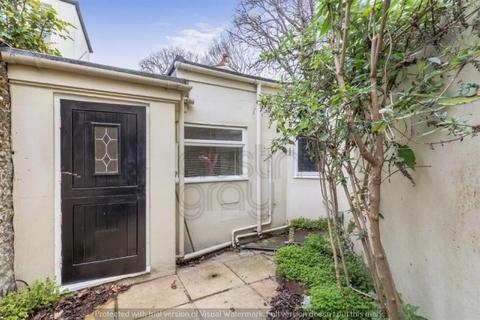 South Lodge Hanover Crescent, Brighton, BN2 9SB