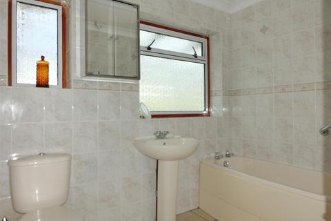 8 Chantry Close, Hollywood, Birmingham, B47 5LU