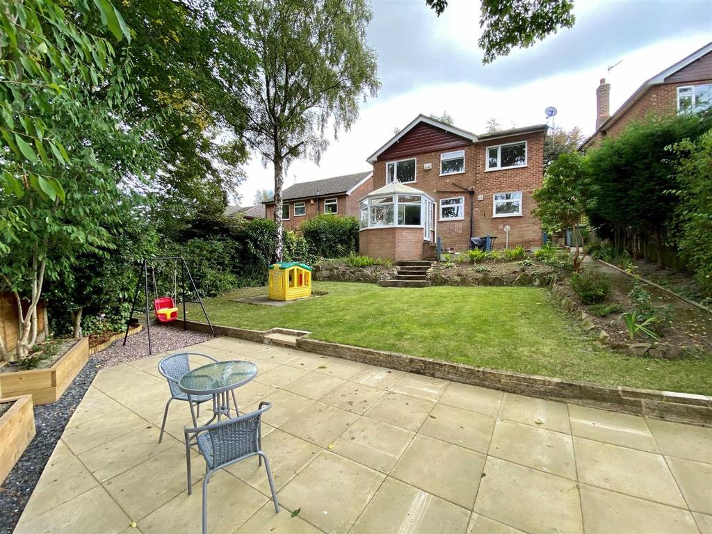 Chantry Road, Disley, Stockport 4 bed detached house £399,950