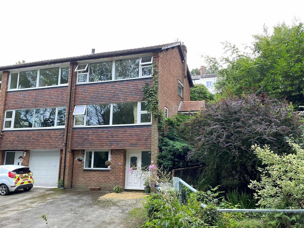 Hollinwood Road, Disley, Stockport 3 bed mews £249,950