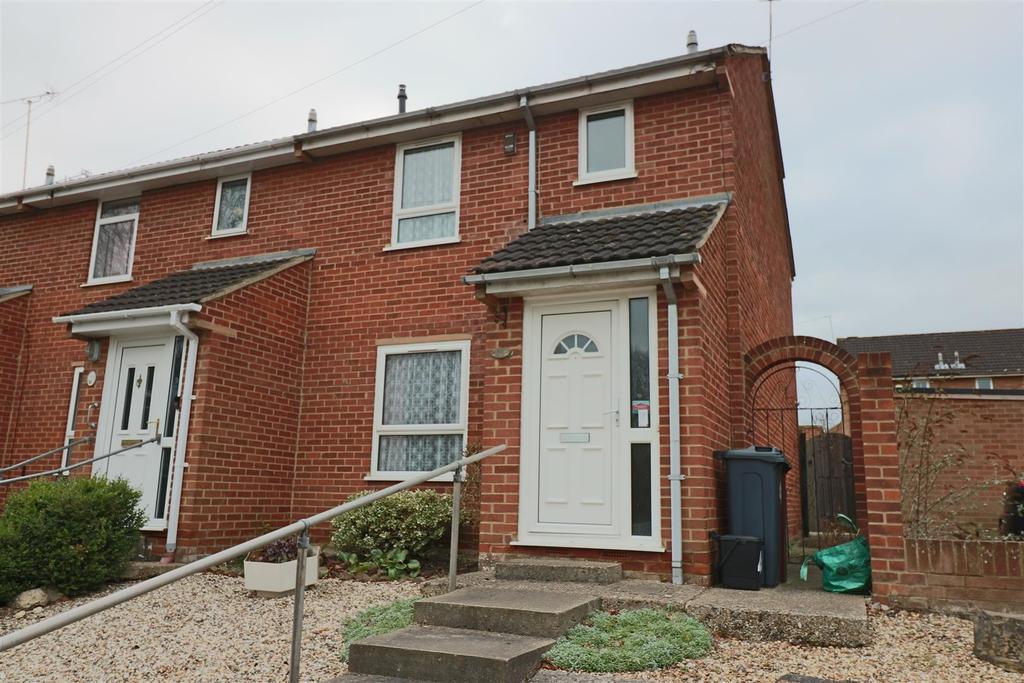 Pottery Road, Tilehurst, Reading 3 bed end of terrace house £325,000