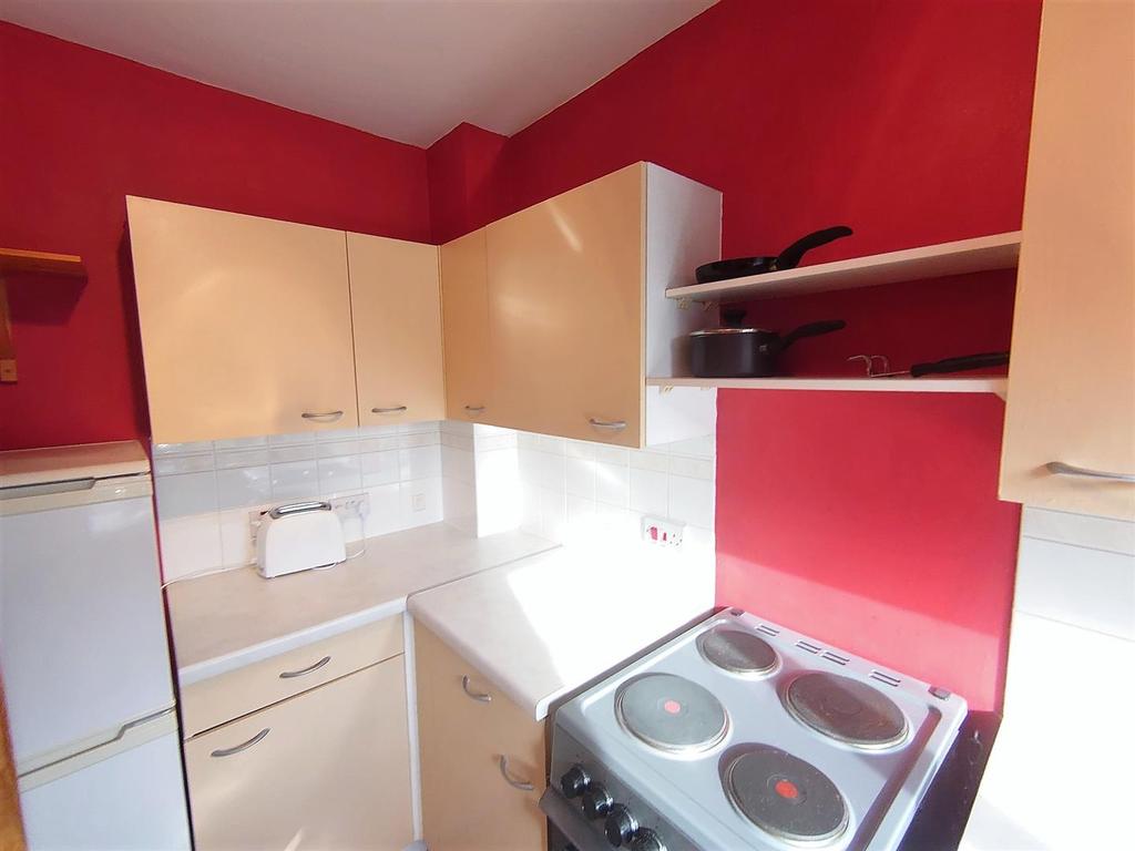 Kitchen B.jpg