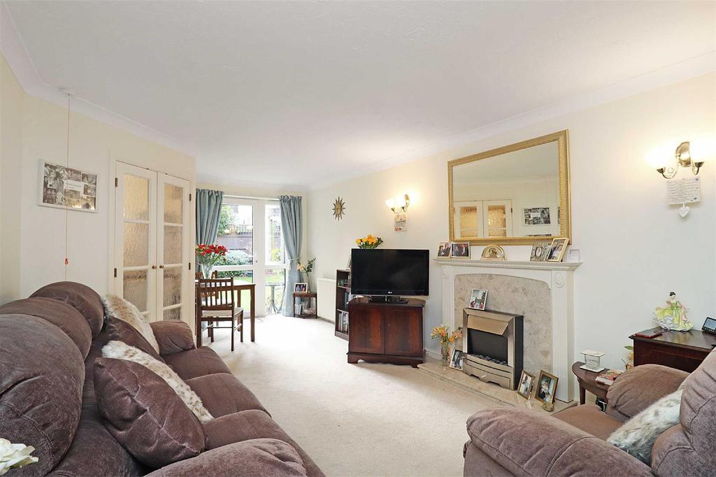 Park Road, Timperley 1 bed retirement property £145,000
