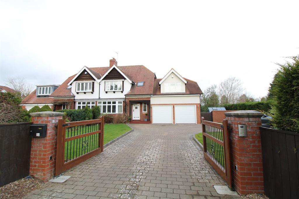 Middle Drive, Darras Hall, Newcastle... 4 bed semidetached house £