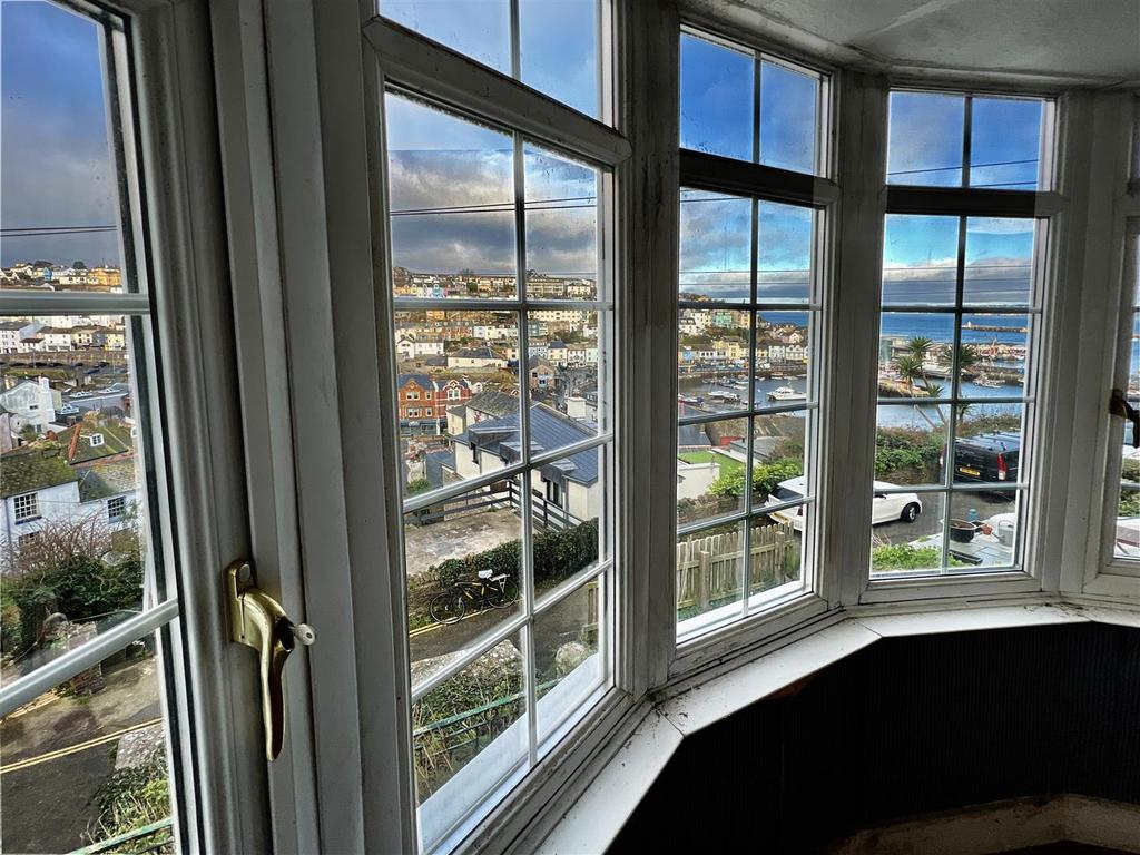 North View Road, Brixham 3 bed terraced house £275,000